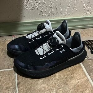 Under Armour slip speed Black and White Athletic Sneakers